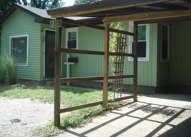 Property at 214 S Hillsdale Ct Unit 1, Bloomington, IN, 47408, 3 beds, 1 bath, [object Object]