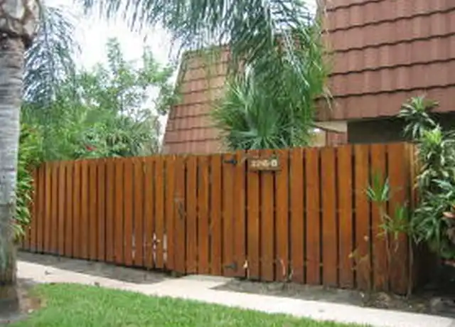 Property at 3216 Spanish Wells Dr Unit 26D, Delray Beach, FL, 33445, 2 beds, 2.5 baths, [object Object]