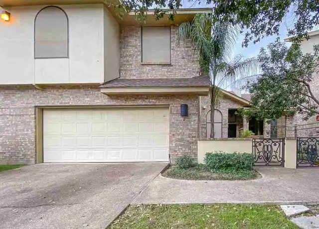 Property at 109 E Del Mar Blvd #2, Laredo, TX, 78041, 3 beds, 2.5 baths, [object Object]