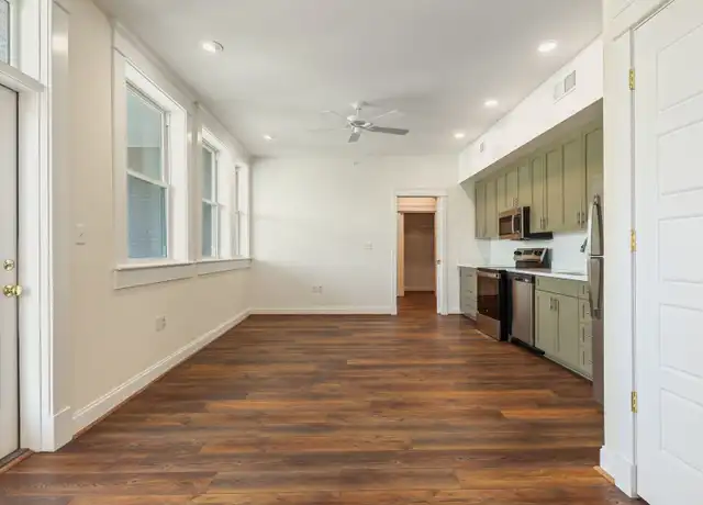 Property at 913 Greenway Ct Unit 11, Norfolk, VA, 23507, 1 bed, 1 bath, [object Object]