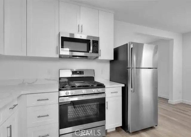 Property at 908 Manhattan Ave Unit B, Hermosa Beach, CA, 90254, 1 bed, 1 bath, [object Object]