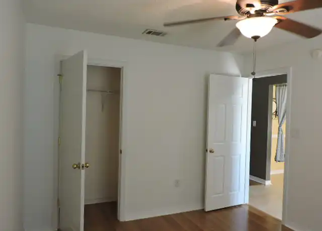Property at 9971 Parker Lake Cir, Navarre, FL, 32566, 4 beds, 2 baths, [object Object]