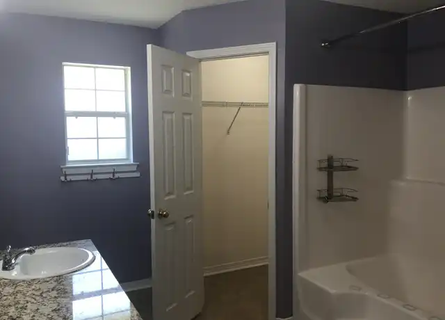 Property at 9971 Parker Lake Cir, Navarre, FL, 32566, 4 beds, 2 baths, [object Object]