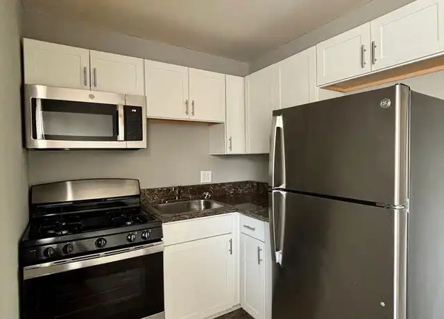Property at 1 Westwood Vlg Unit 2, Wright City, MO, 63390, 1 bed, 1 bath, [object Object]