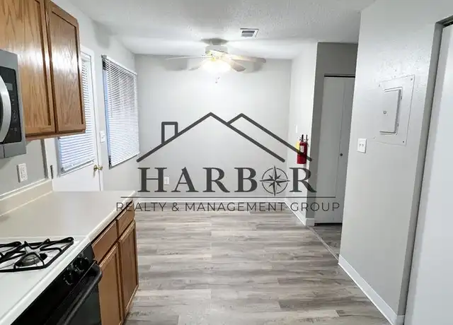 Property at 1221 S Linn St Unit 3B, Boone, IA, 50036, 2 beds, 1 bath, [object Object]
