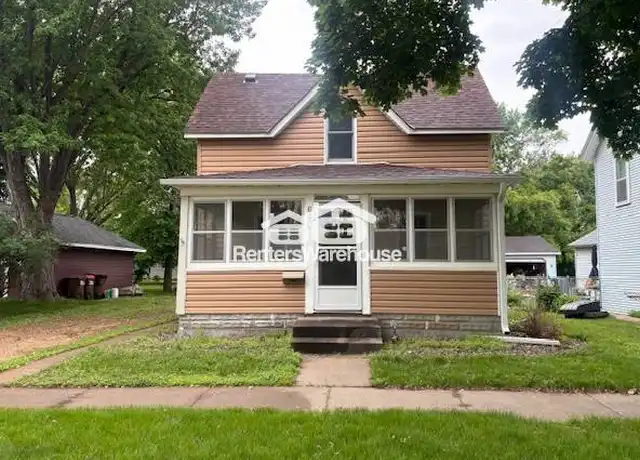 Property at 640 2nd St N, Bayport, MN, 55003, 2 beds, 1 bath, [object Object]