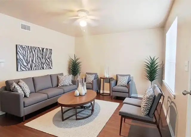 Property at 8210 Bauman Rd #100, Houston, TX, 77022, 2 beds, 1.5 baths, [object Object]