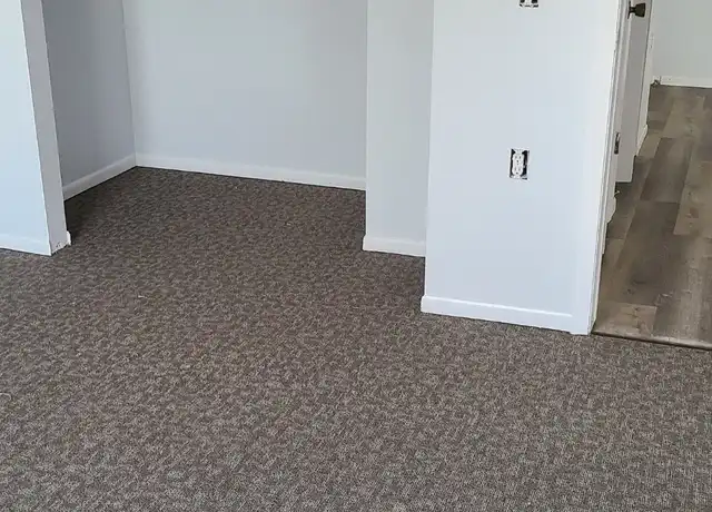 Property at 605 5th Ave, Hollandale, WI, 53544, 1 bed, 1 bath, [object Object]
