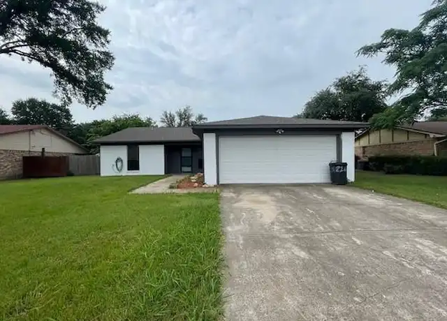 Property at 1216 Trammell Dr, Benbrook, TX, 76126, 3 beds, 2.5 baths, [object Object]