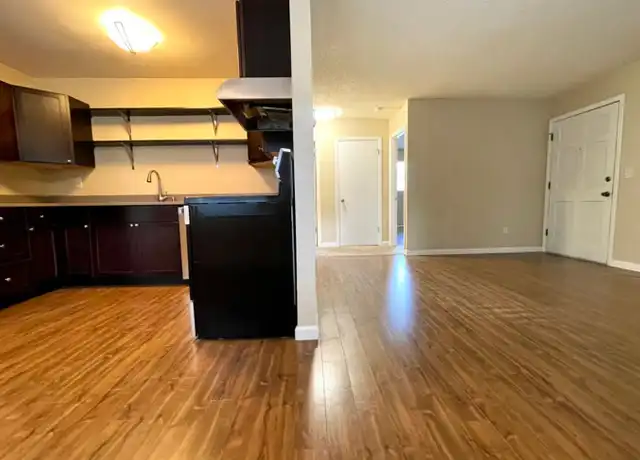 Property at 1626-1646 SE Ash St Unit 1632, Portland, OR, 97214, 2 beds, 1 bath, [object Object]