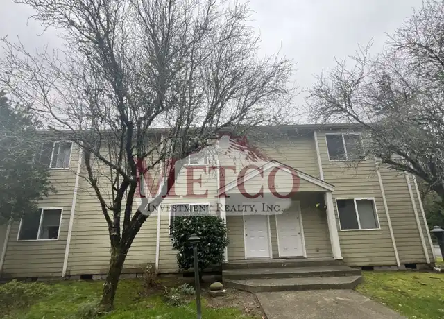 Property at 1410 12th St Apt B, Florence, OR, 97439, 2 beds, 1 bath, [object Object]
