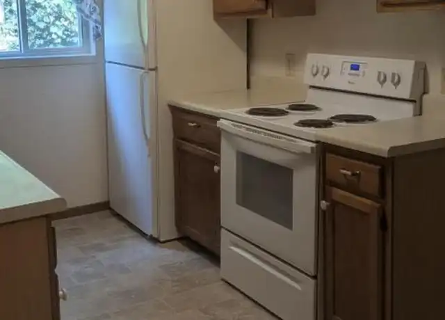 Property at 216 E Palmer St Unit A, Mount Pleasant, MI, 48858, 2 beds, 1 bath, [object Object]