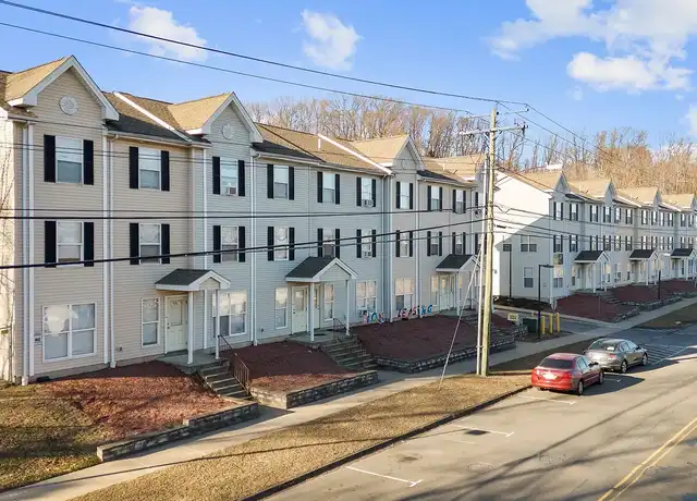 Property at Pine Rock Student Living - 190 Pine Rock Ave, Hamden, CT, 06514, 1 bed, 1 bath, [object Object]