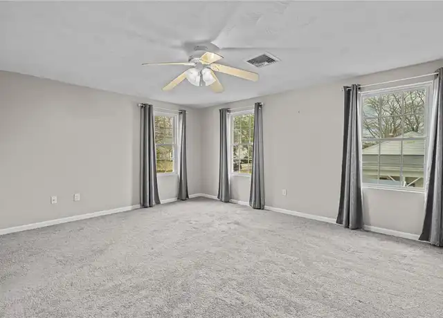 Property at 572 Smithfield Rd, North Providence, RI, 02904, 2 beds, 1.5 baths, [object Object]