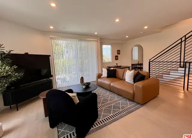 Property at 8926 Sawyer St Unit 1/2, Los Angeles, CA, 90035, 4 beds, 4 baths, [object Object]