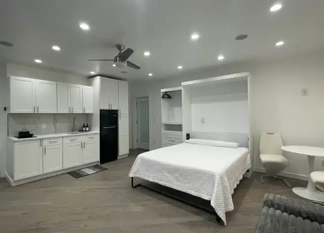 Property at 41 Valley Dr Unit 3, Greenwich, CT, 06831, 0 beds, 1 bath, [object Object]
