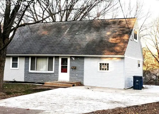 Property at 7305 SW 12th St Unit 4 bedroom 3 bath, Des Moines, IA, 50315, 4 beds, 3 baths, [object Object]
