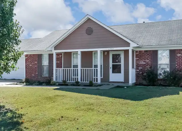 Property at 1777 Mary Payton Cv, Southaven, MS, 38671, 3 beds, 2 baths, [object Object]