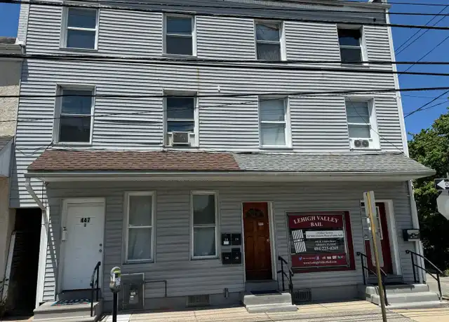 Property at 445 Linden St Unit 447-Unit 3, Allentown, PA, 18102, 1 bed, 1 bath, [object Object]