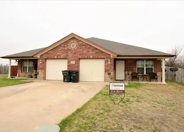 Property at 1902 Elms Run Ct Unit B, Killeen, TX, 76542, 3 beds, 2 baths, [object Object]
