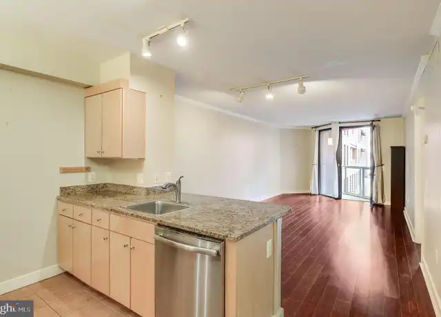 Property at 616 E St NW #601, Washington, DC, 20004, 1 bed, 1 bath, [object Object]