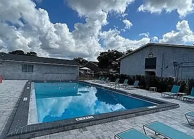 Property at 605 Colonial Dr, Fort Walton Beach, FL, 32547, 1 bed, 1 bath, [object Object]