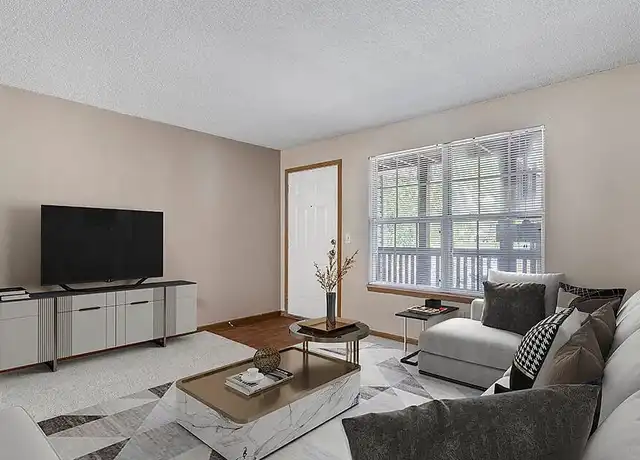 Property at Alexandra Apartments - 4419 1st Ave SW, Cedar Rapids, IA, 52404, 1-2 bed, 1 bath, [object Object]