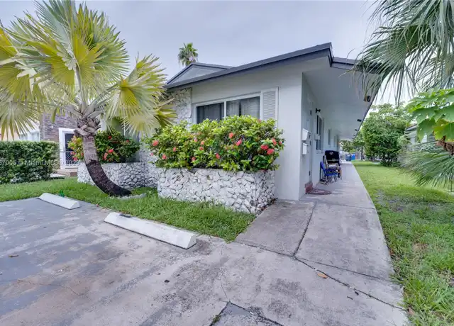 Property at 1719 Jefferson St, Hollywood, FL, 33020, 2 beds, 1 bath, [object Object]