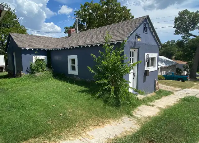 Property at 306 S 3rd St, Branson, MO, 65616, 1 bed, 1 bath, [object Object]
