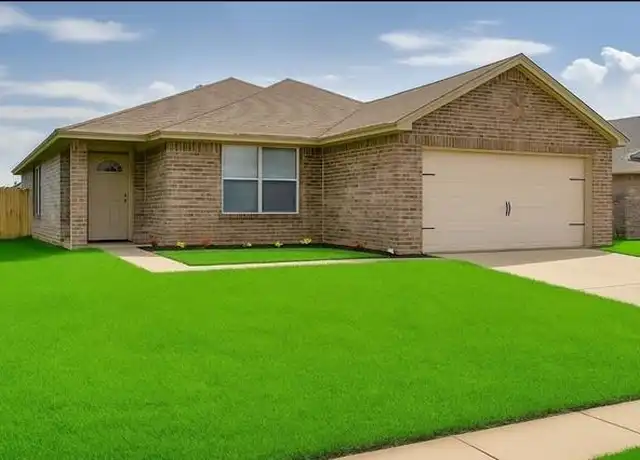 Property at 357 Dakota Ridge Dr, Fort Worth, TX, 76134, 3 beds, 2 baths, [object Object]