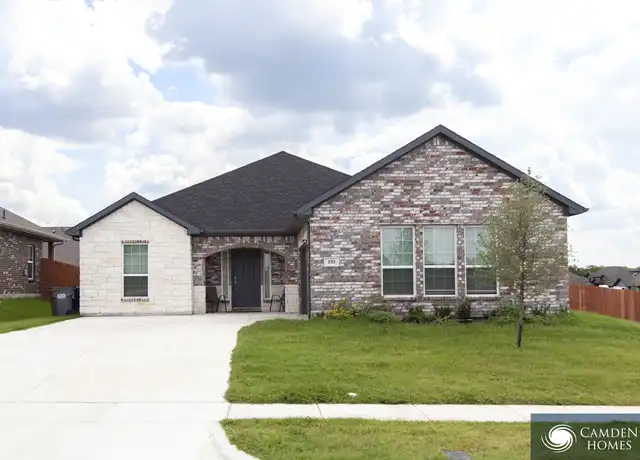 Property at 261 Rutgers Ave, Red Oak, TX, 75154, 4 beds, 2 baths, [object Object]