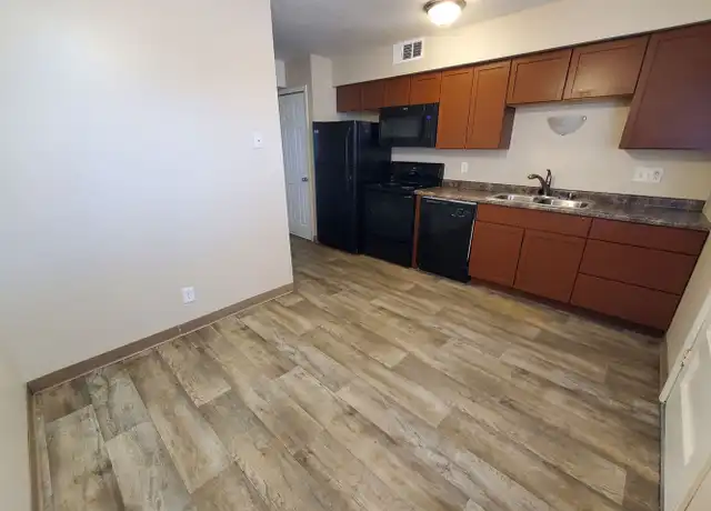 Property at Clover Hills Apartments - 830 12th St, West Des Moines, IA, 50265, 2 beds, 1.5 baths, [object Object]