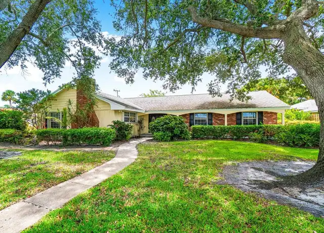 Property at 222 Fairway W, Jupiter, FL, 33469, 3 beds, 2 baths, [object Object]