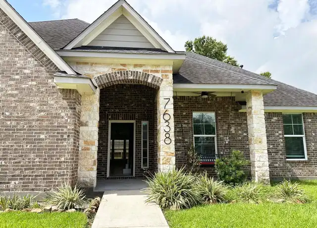 Property at 7638 Bronze Trail Dr, Humble, TX, 77346, 4 beds, 3 baths, [object Object]