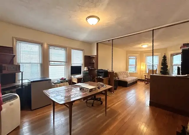 Property at 67 Euston Rd Unit 3, Boston, MA, 02135, 3 beds, 1 bath, [object Object]