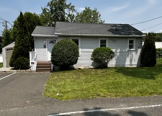 Property at 189 Candlewood Lake Rd Unit Cottage 10, Brookfield, CT, 06804, 1 bed, 1 bath, [object Object]