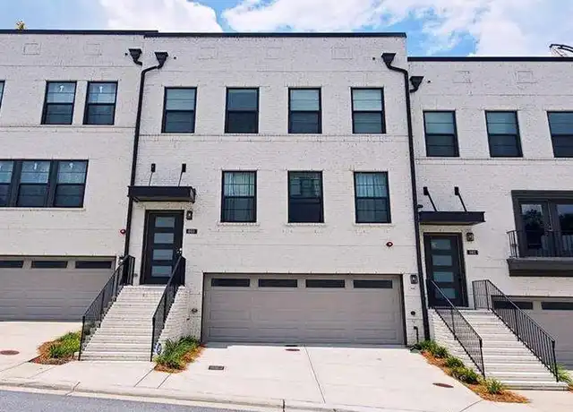 Property at 860 Stonehill Ln, Atlanta, GA, 30324, 4 beds, 3.5 baths, [object Object]