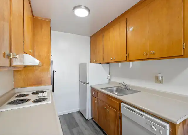 Property at 1372 Creekside Dr Unit 13, Walnut Creek, CA, 94596, 2 beds, 1 bath, [object Object]