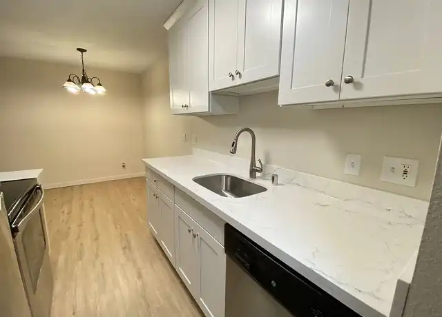 Property at 2700 NE 125 St - 2700 NE 125th St, Seattle, WA, 98125, 2 beds, 2 baths, [object Object]