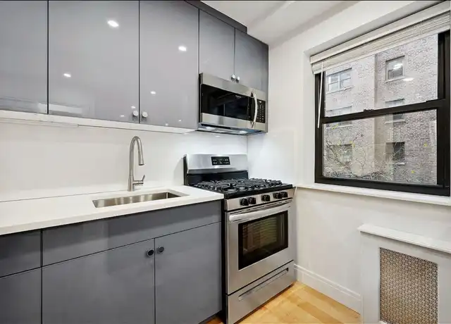 Property at 25-14 31st Ave, Queens, NY, 11106, 1 bed, 1 bath, [object Object]