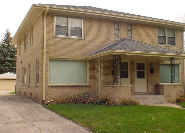 Photo of 1170 Glenview Ave, Milwaukee, WI 53213