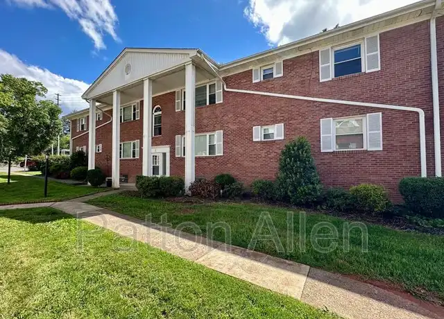 Property at 1020 Hendersonville Rd Unit 3, Asheville, NC, 28803, 2 beds, 1 bath, [object Object]
