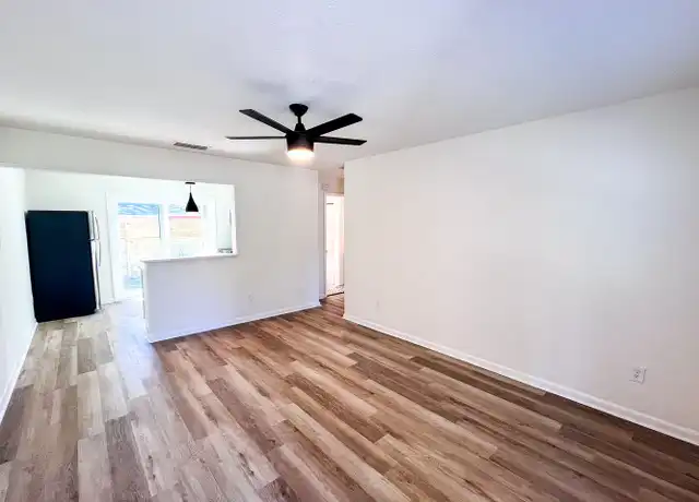 Property at 414 SE 8th St, Gainesville, FL, 32601, 1 bed, 1 bath, [object Object]