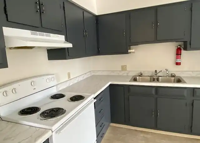 Property at 910 Elk St, Kemmerer, WY, 83101, 2 beds, 1 bath, [object Object]