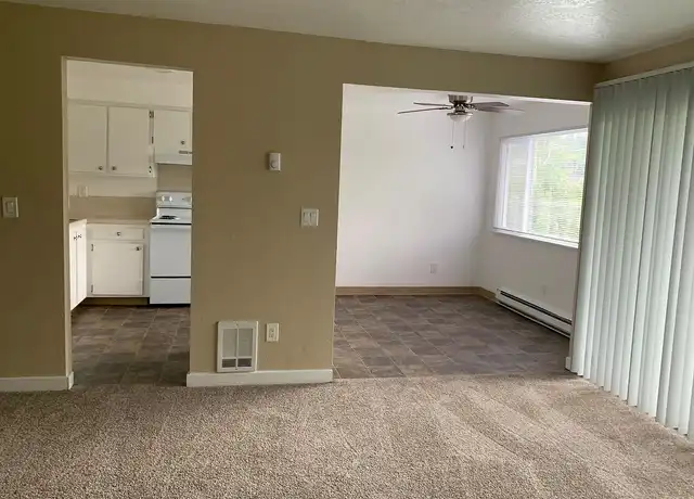 Property at La Vista - 5565 S 152nd St, Tukwila, WA, 98188, 1-2 bed, 1 bath, [object Object]