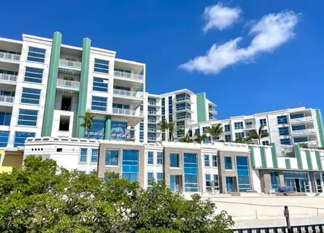 Property at The Emerson at Rocky Point - 3015 N Rocky Point Dr E, Tampa, FL, 33607, 1 bed, 1 bath, [object Object]