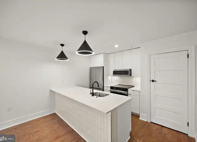 Property at 839 N Tatnall St Unit 203, Wilmington, DE, 19801, 1 bed, 1.5 baths, [object Object]