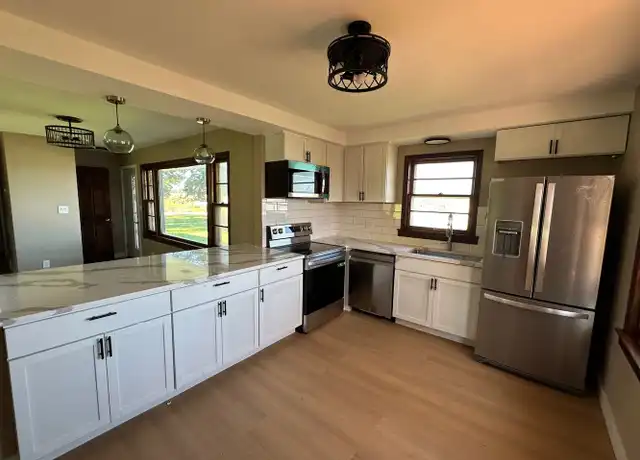 Property at 21795 Longview Dr, Waukesha, WI, 53186, 3 beds, 1 bath, [object Object]