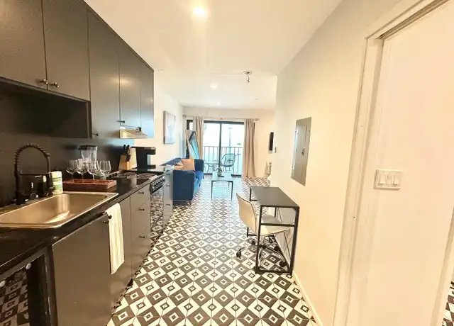 Property at 201 Academy Dr Unit 203, Austin, TX, 78704, 1 bed, 1 bath, [object Object]