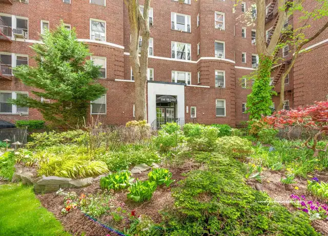 Property at 6909 108th St, Forest Hills, NY, 11375, 1 bed, 1 bath, [object Object]